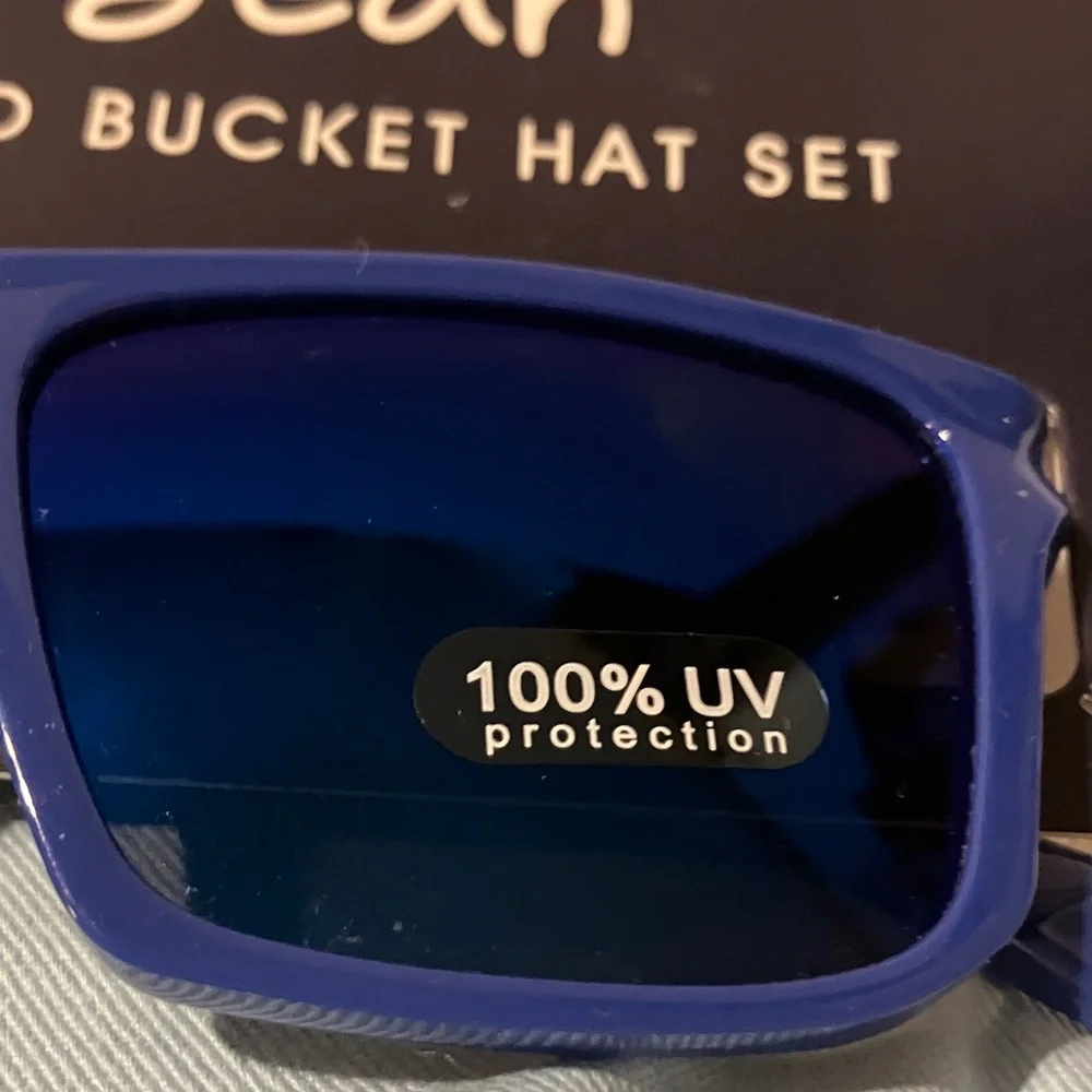 Light Blue Little Kids Bucket Hat‎ and Sunglasses Set
